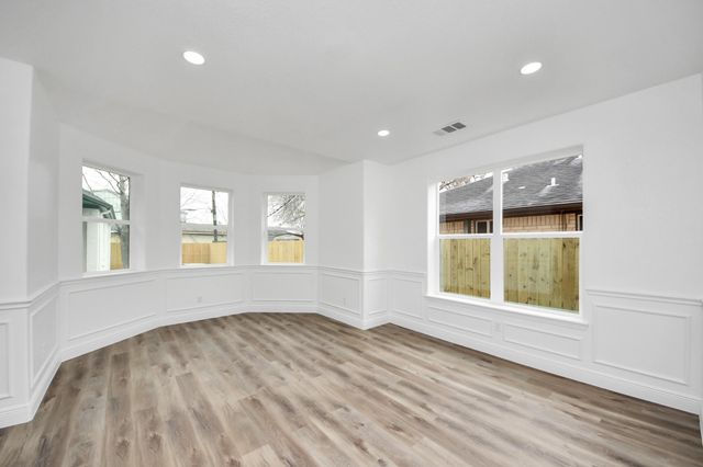 1313 Avenue G, South Houston, TX 77587