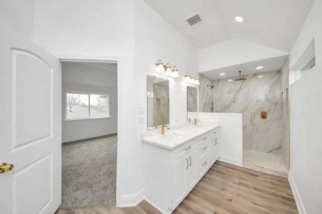 1313 Avenue G, South Houston, TX 77587