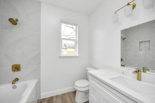 1313 Avenue G, South Houston, TX 77587