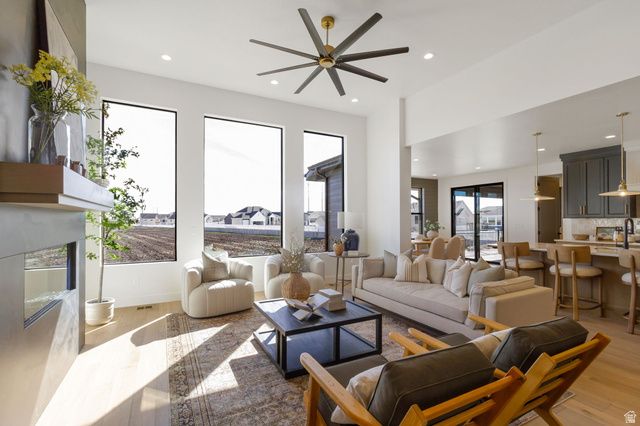 538 S 1400 W, Farmington, UT 84025