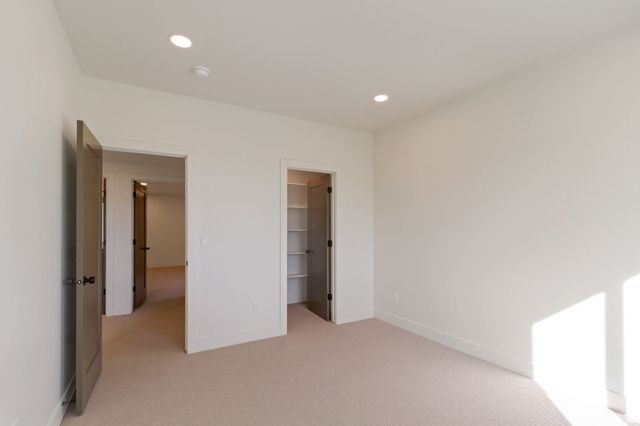 538 S 1400 W, Farmington, UT 84025