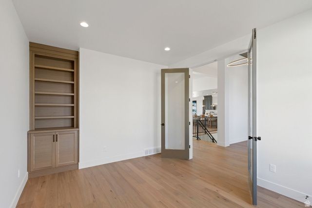 538 S 1400 W, Farmington, UT 84025