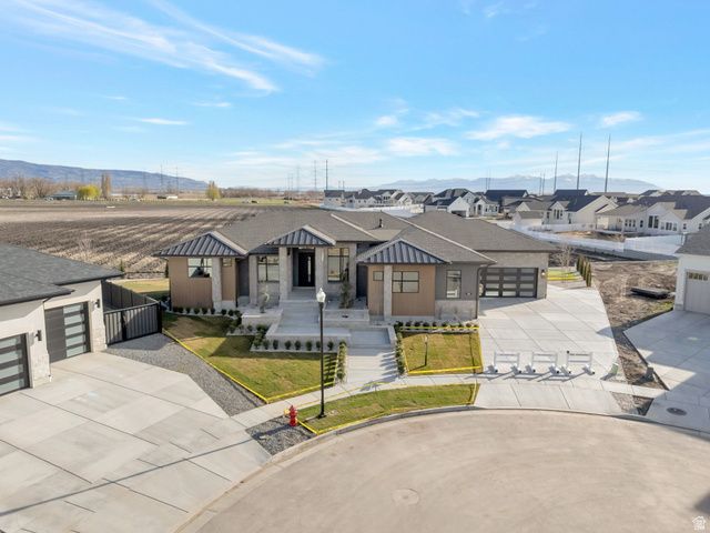 538 S 1400 W, Farmington, UT 84025