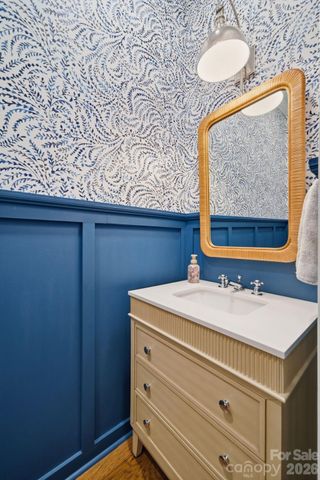 2538 Barry Street, Charlotte, NC 28205