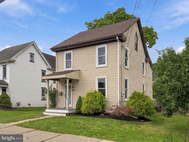 120 S 11TH ST, Quakertown, PA 18951