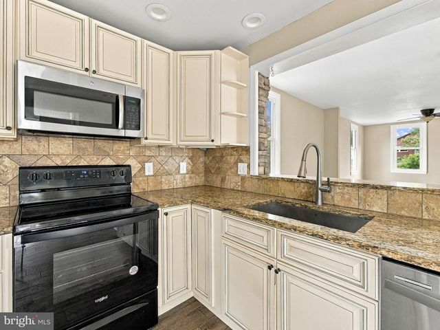 120 S 11TH ST, Quakertown, PA 18951