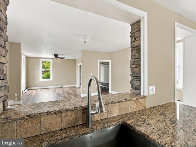 120 S 11TH ST, Quakertown, PA 18951
