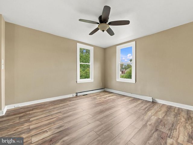 120 S 11TH ST, Quakertown, PA 18951