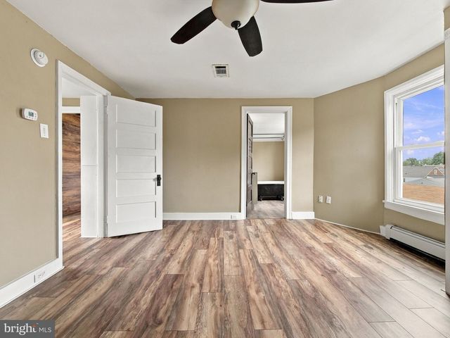 120 S 11TH ST, Quakertown, PA 18951