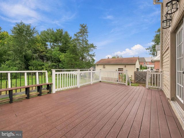 120 S 11TH ST, Quakertown, PA 18951