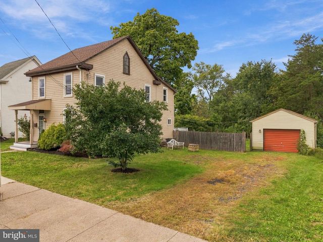 120 S 11TH ST, Quakertown, PA 18951
