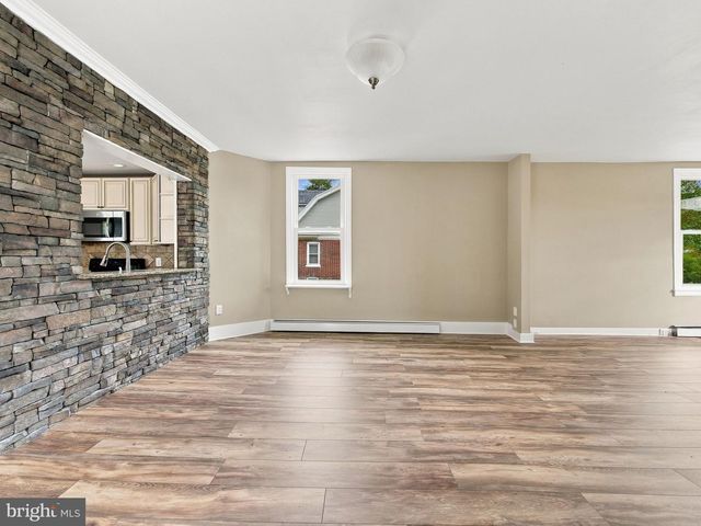 120 S 11TH ST, Quakertown, PA 18951