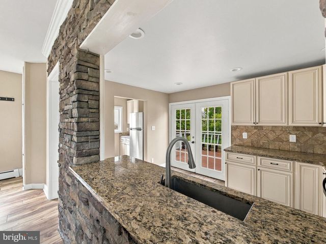 120 S 11TH ST, Quakertown, PA 18951