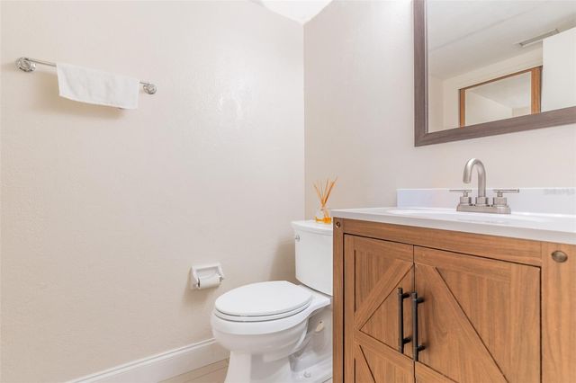 1836 N CRYSTAL LAKE DRIVE 104, Lakeland, FL 33801