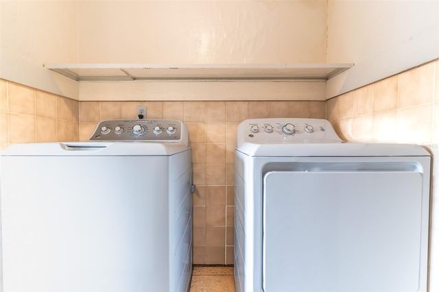 1836 N CRYSTAL LAKE DRIVE 104, Lakeland, FL 33801