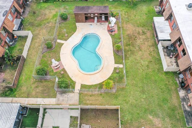 1836 N CRYSTAL LAKE DRIVE 104, Lakeland, FL 33801