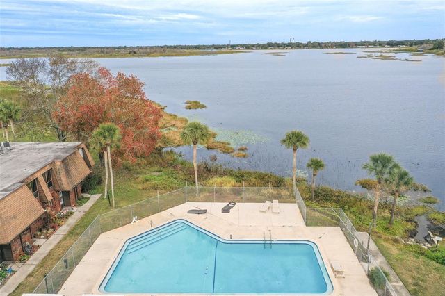 1836 N CRYSTAL LAKE DRIVE 104, Lakeland, FL 33801