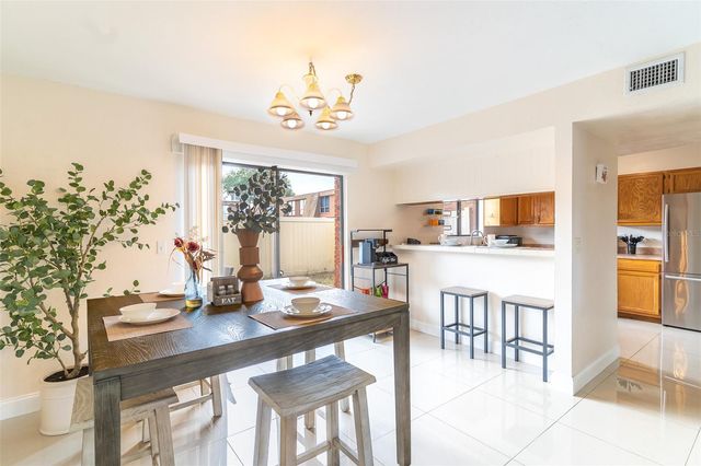 1836 N CRYSTAL LAKE DRIVE 104, Lakeland, FL 33801