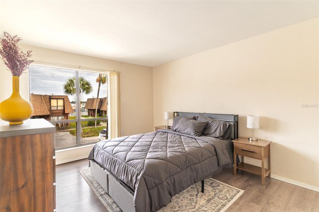 1836 N CRYSTAL LAKE DRIVE 104, Lakeland, FL 33801