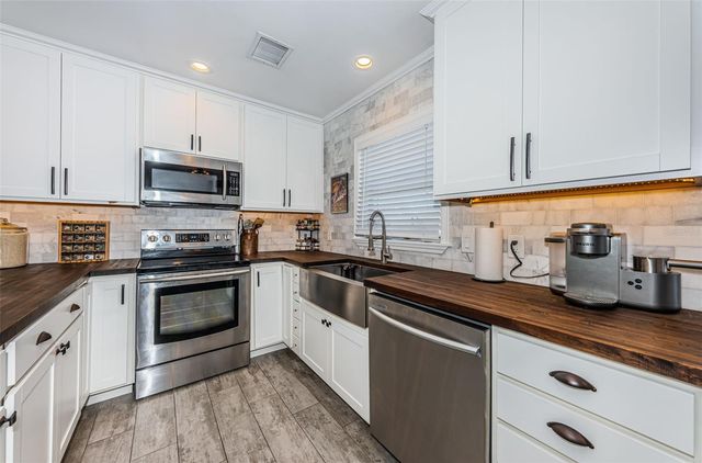 1613 ELIZABETH LANE, Clearwater, FL 33755