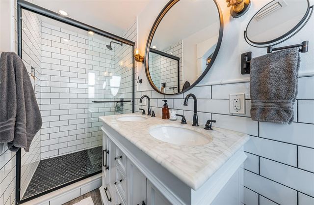 1613 ELIZABETH LANE, Clearwater, FL 33755