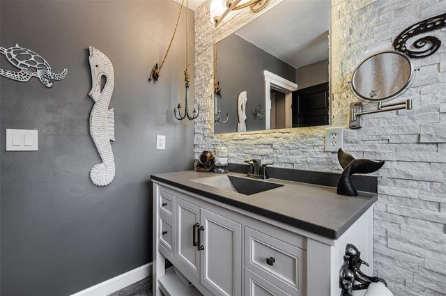 1613 ELIZABETH LANE, Clearwater, FL 33755