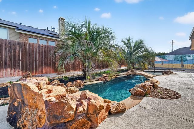 28006 S Rusty Hawthorne Drive, Katy, TX 77494
