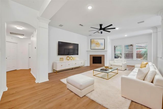 28006 S Rusty Hawthorne Drive, Katy, TX 77494