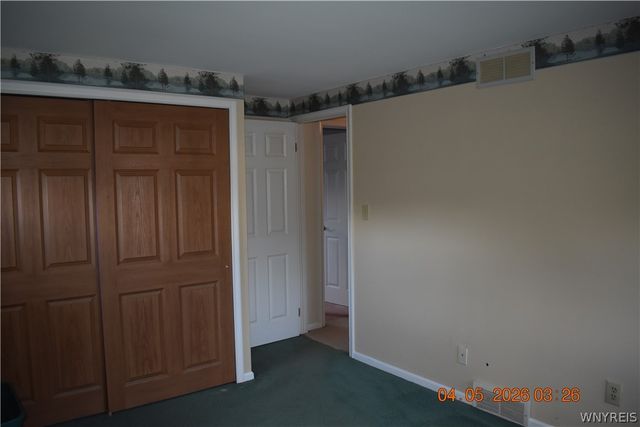 828 Sun Valley Drive, North Tonawanda, NY 14120