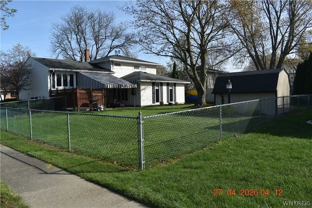 828 Sun Valley Drive, North Tonawanda, NY 14120