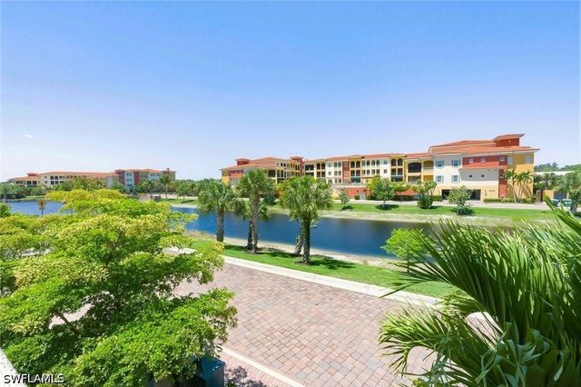 21490 Strada Nuova CIR 201, Estero, FL 33928