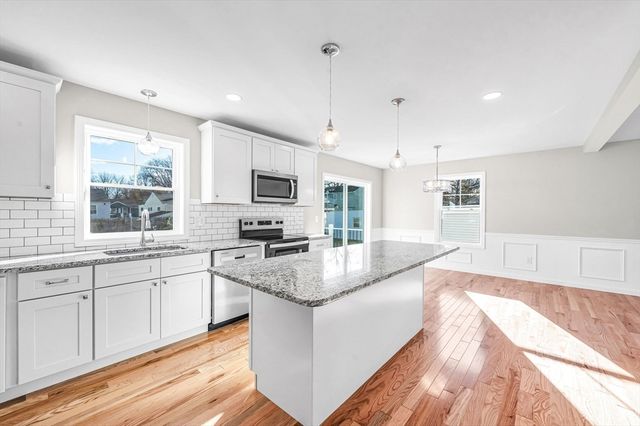 39 Wallace, Springfield, MA 01119