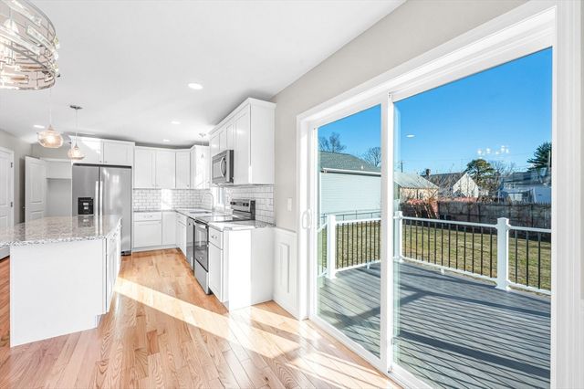 39 Wallace, Springfield, MA 01119