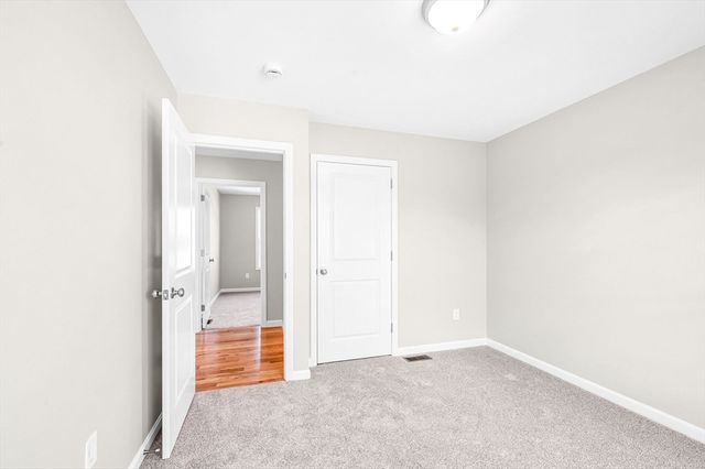 39 Wallace, Springfield, MA 01119