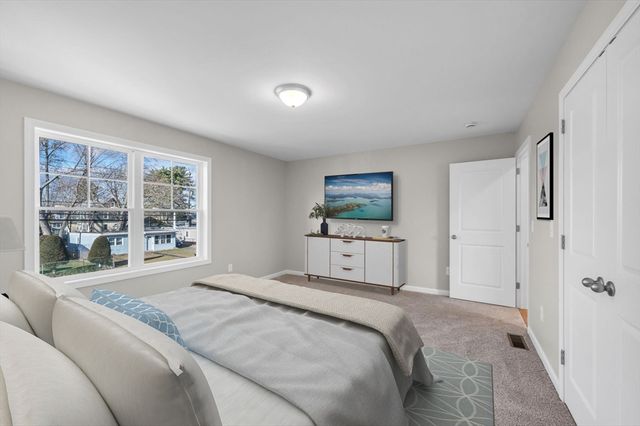 39 Wallace, Springfield, MA 01119