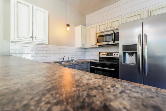 307 Skiles Heights I, Thomasville, NC 27360