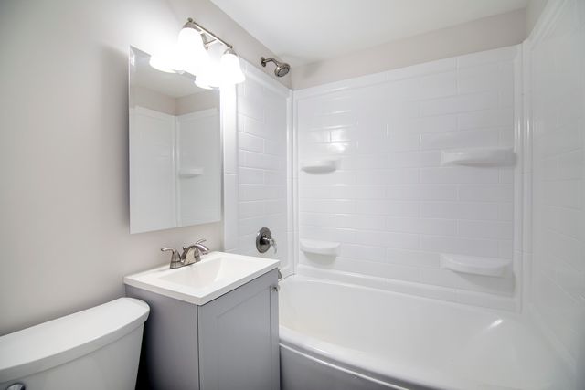 749 W New Monee Road, Crete, IL 60417