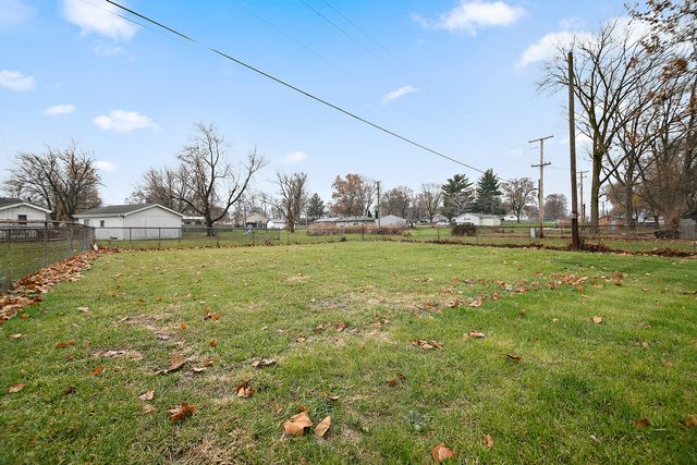 749 W New Monee Road, Crete, IL 60417