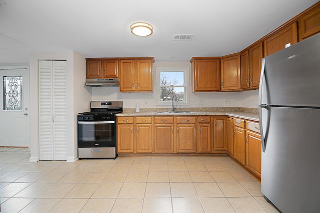 749 W New Monee Road, Crete, IL 60417