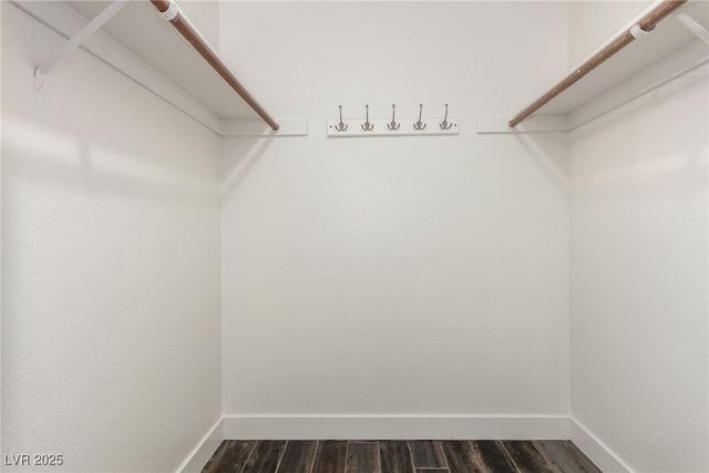 3012 Light Wind Court, Las Vegas, NV 89108