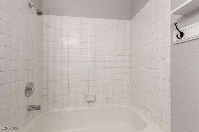 3012 Light Wind Court, Las Vegas, NV 89108