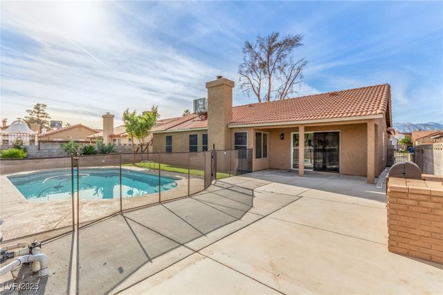 3012 Light Wind Court, Las Vegas, NV 89108