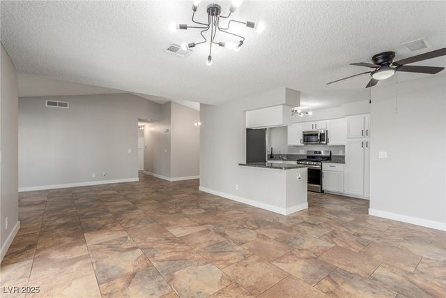 3012 Light Wind Court, Las Vegas, NV 89108