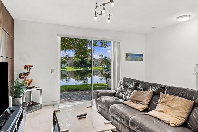 1521 Sorrento Drive 1521, Weston, FL 33326