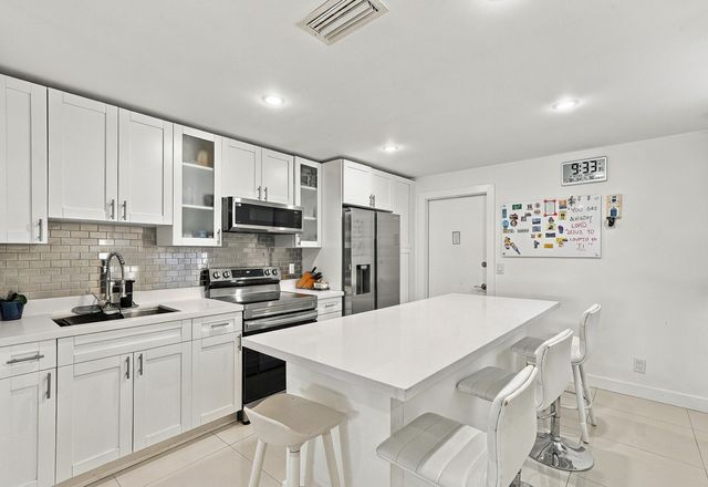 1521 Sorrento Drive 1521, Weston, FL 33326