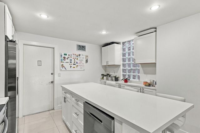 1521 Sorrento Drive 1521, Weston, FL 33326