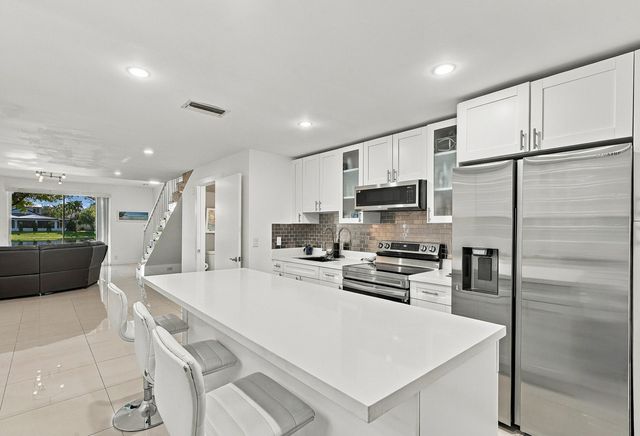 1521 Sorrento Drive 1521, Weston, FL 33326