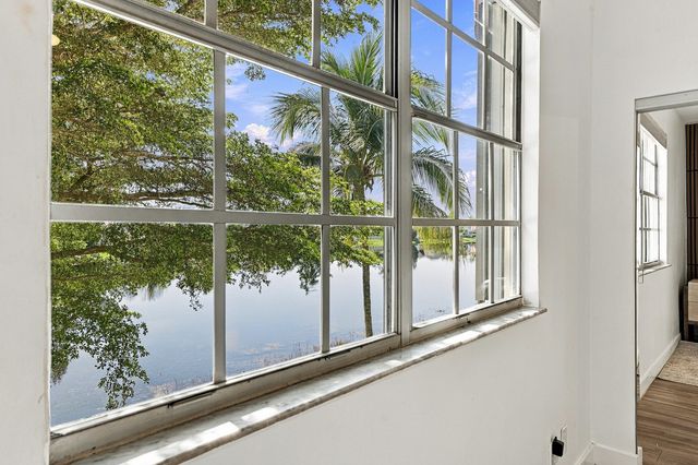 1521 Sorrento Drive 1521, Weston, FL 33326