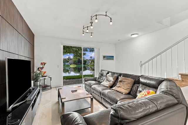 1521 Sorrento Drive 1521, Weston, FL 33326