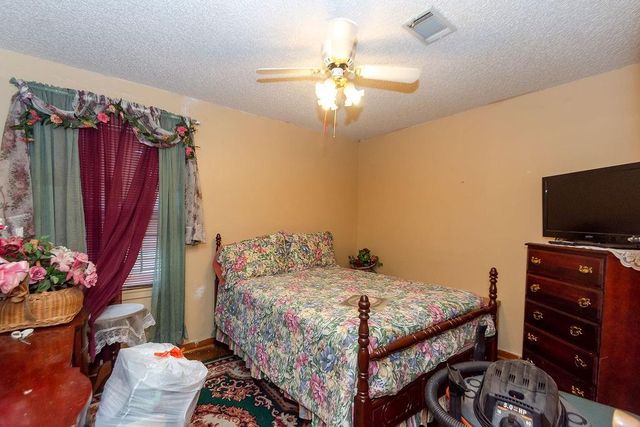 8002 Richland Drive, Houston, TX 77028